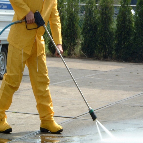 Floor Cleaning with High Pressure Cleaner
