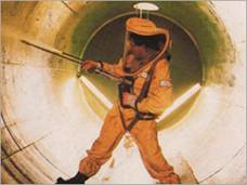 Tank cleaning system