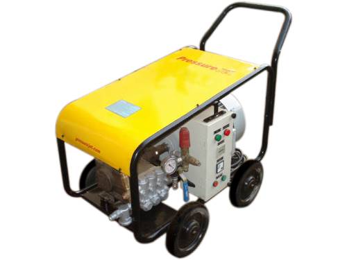 Electric high pressure power washers